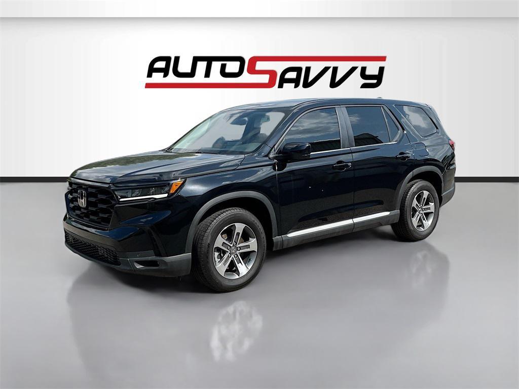 used 2025 Honda Pilot car, priced at $37,300