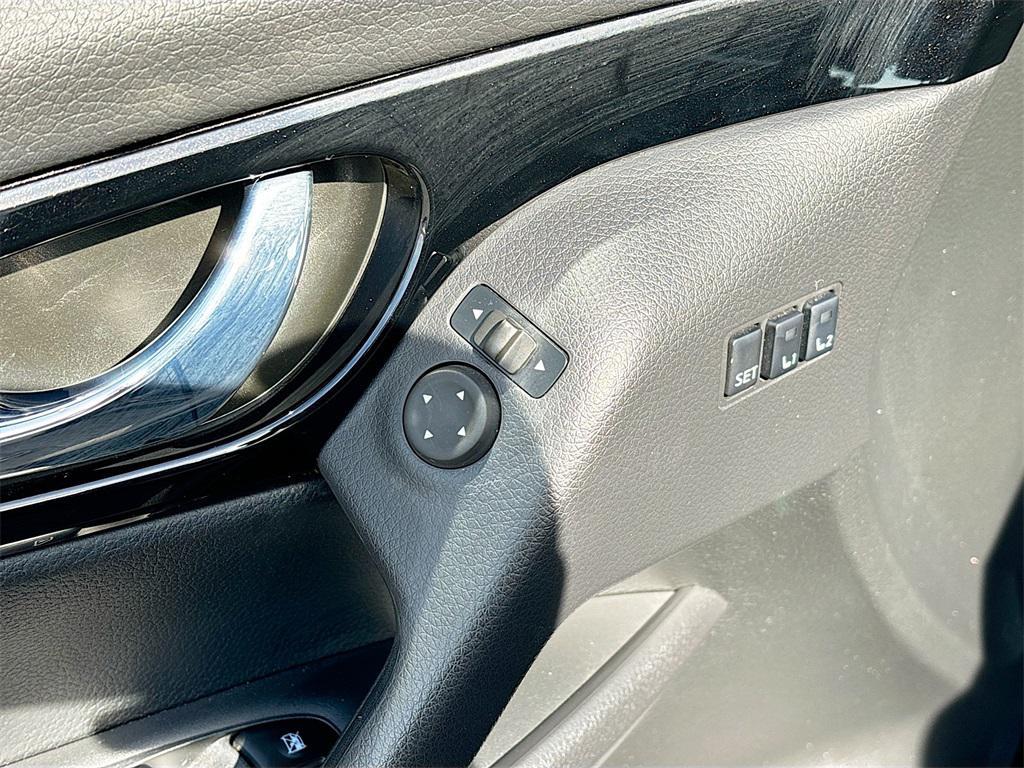 used 2022 Nissan Rogue Sport car, priced at $20,500
