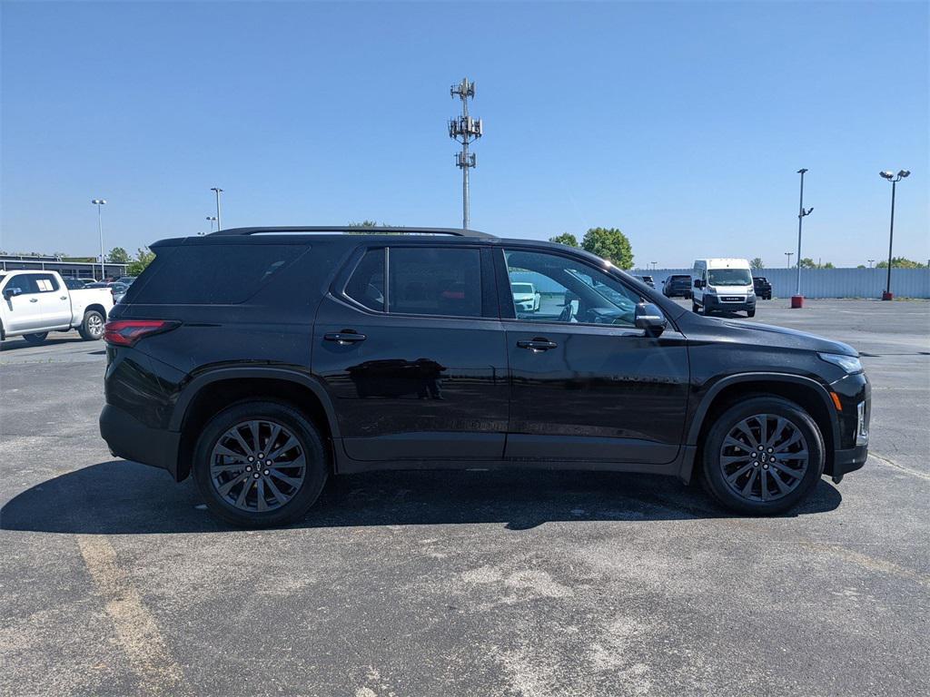 used 2023 Chevrolet Traverse car, priced at $32,200