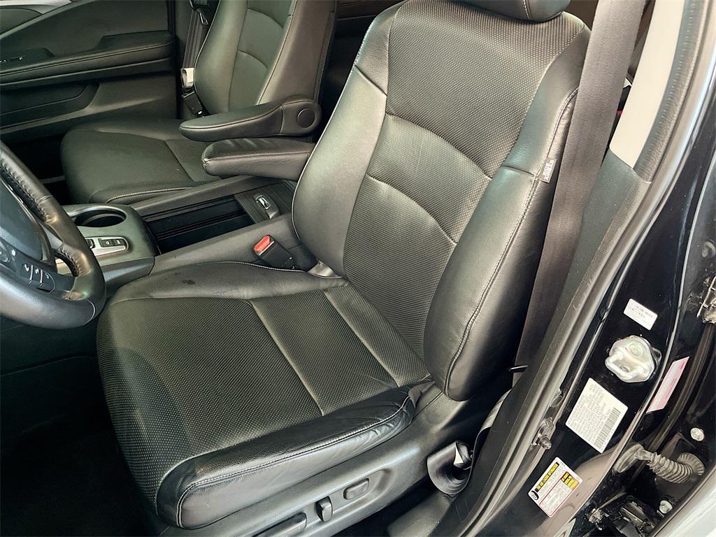 used 2023 Honda Ridgeline car, priced at $28,400