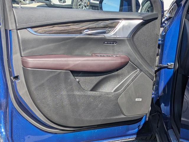 used 2023 Cadillac XT6 car, priced at $34,600