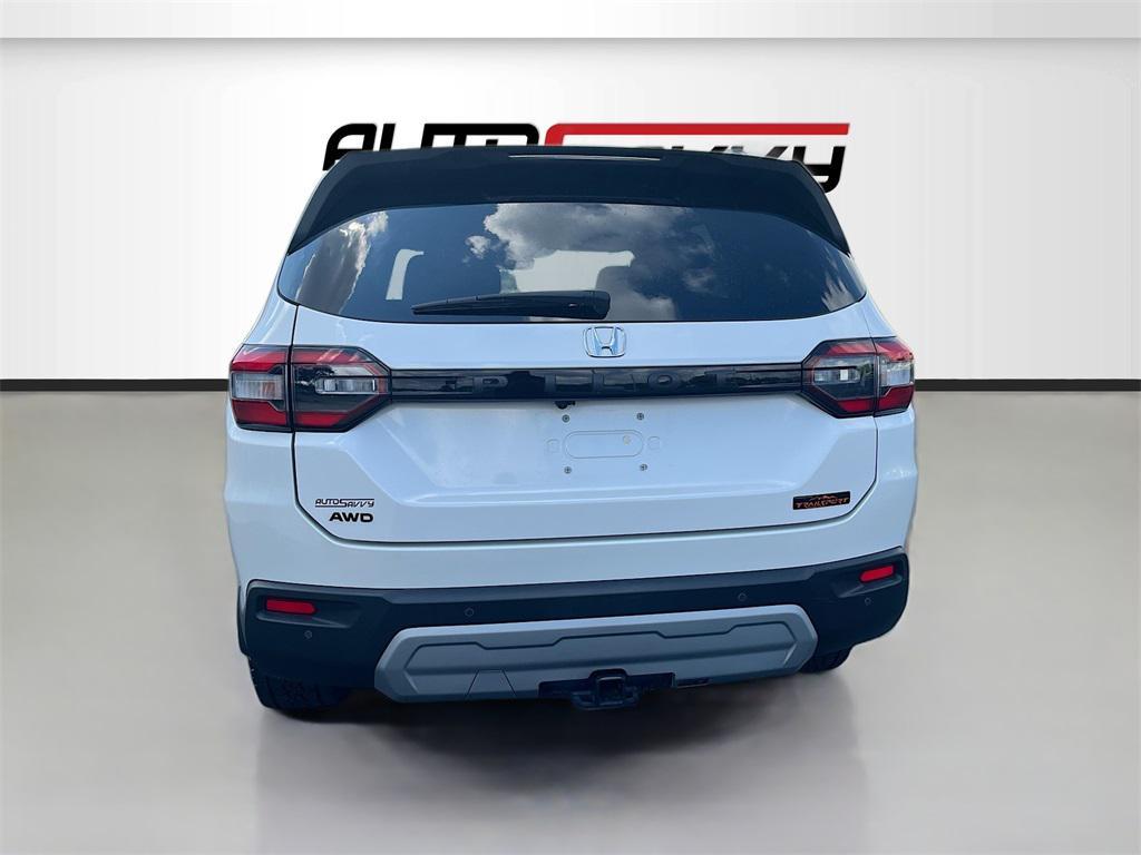 used 2023 Honda Pilot car, priced at $35,000