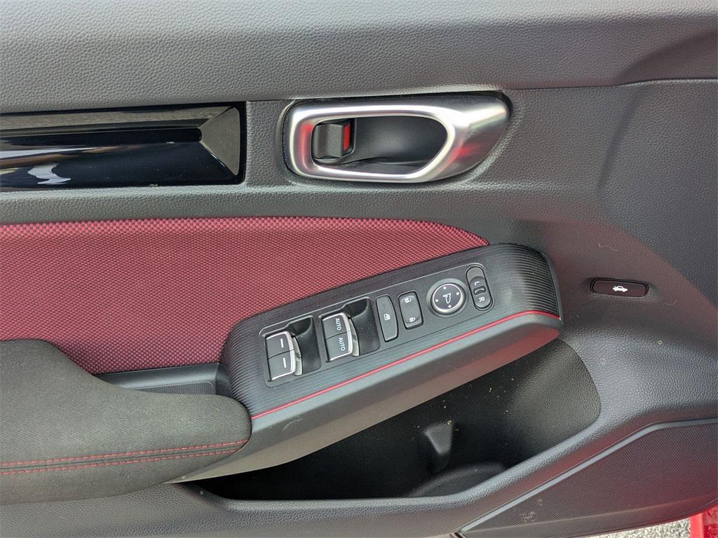 used 2022 Honda Civic Si car, priced at $23,900