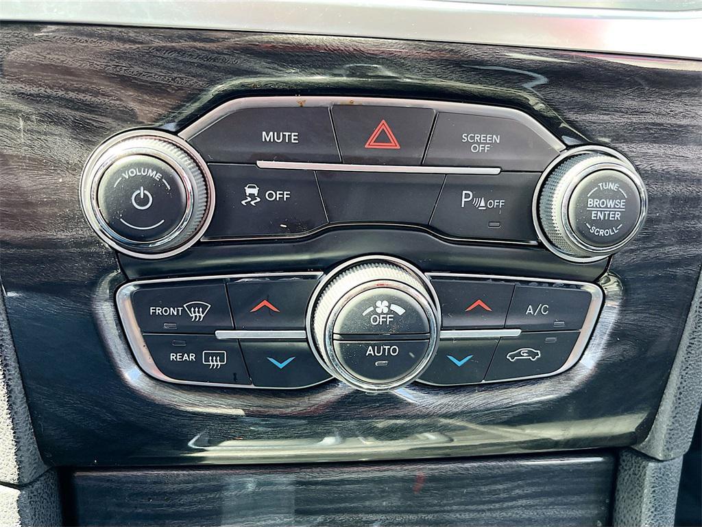 used 2021 Chrysler 300 car, priced at $20,000