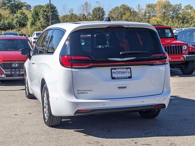 used 2024 Chrysler Pacifica car, priced at $31,000