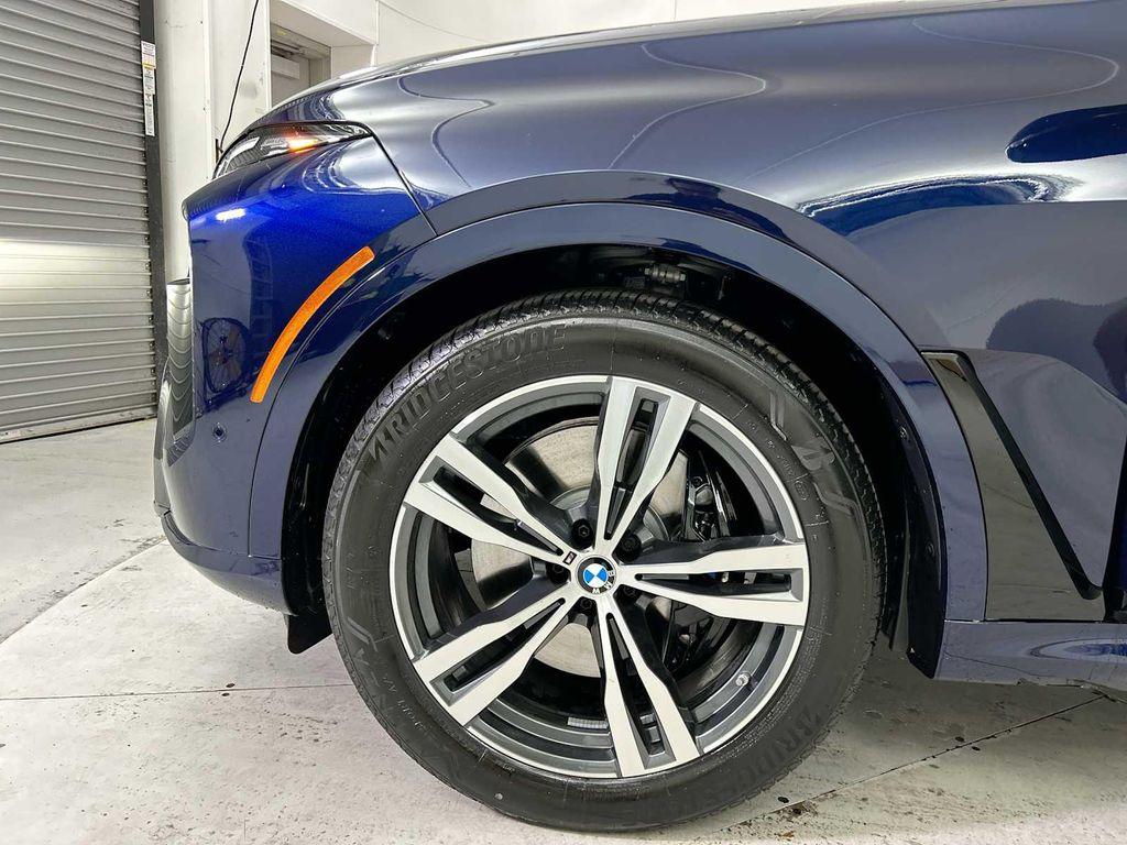 new 2026 BMW X7 car, priced at $117,081