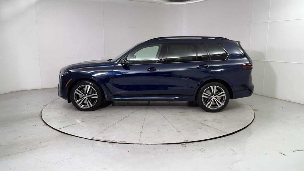 new 2026 BMW X7 car, priced at $117,081