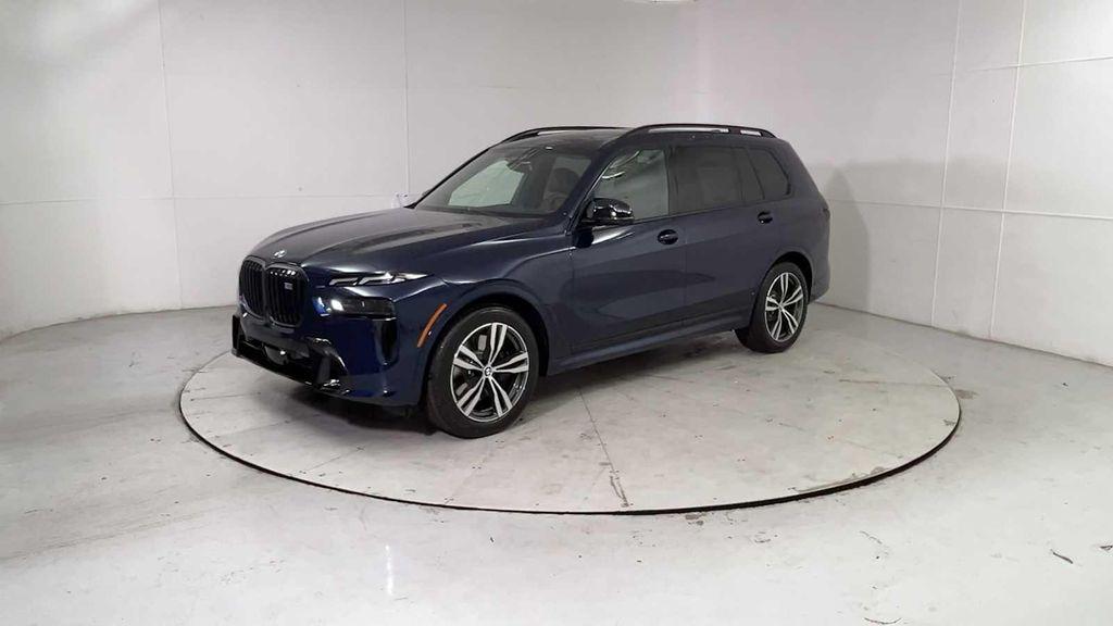 new 2026 BMW X7 car, priced at $117,081
