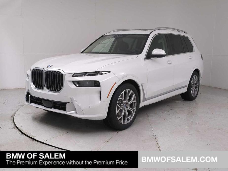 new 2025 BMW X7 car, priced at $92,455