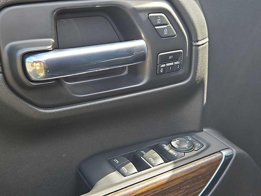 used 2022 Chevrolet Silverado 1500 car, priced at $39,999