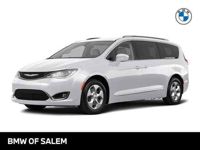 used 2018 Chrysler Pacifica car, priced at $17,990