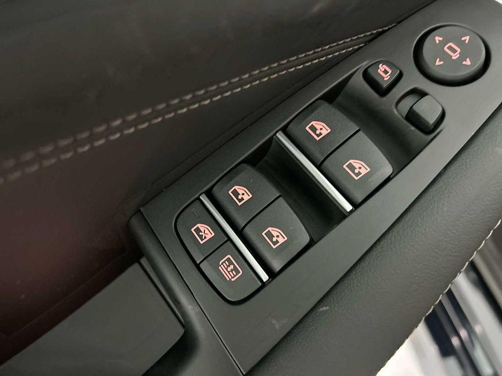 new 2026 BMW X7 car, priced at $115,266