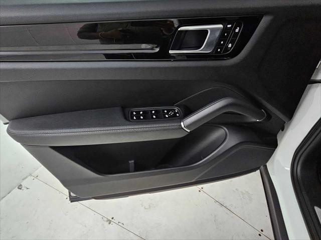 used 2020 Porsche Cayenne car, priced at $42,999