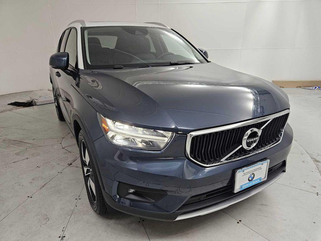 used 2021 Volvo XC40 car, priced at $25,900