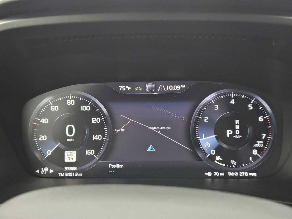 used 2021 Volvo XC40 car, priced at $25,900