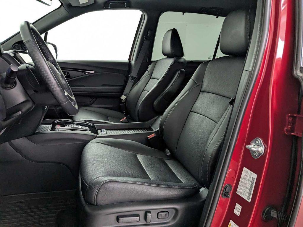used 2022 Honda Passport car, priced at $31,999