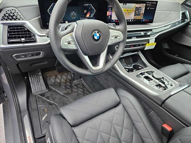 new 2025 BMW X7 car, priced at $89,350