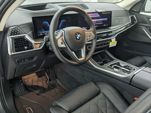 new 2025 BMW X7 car, priced at $89,350