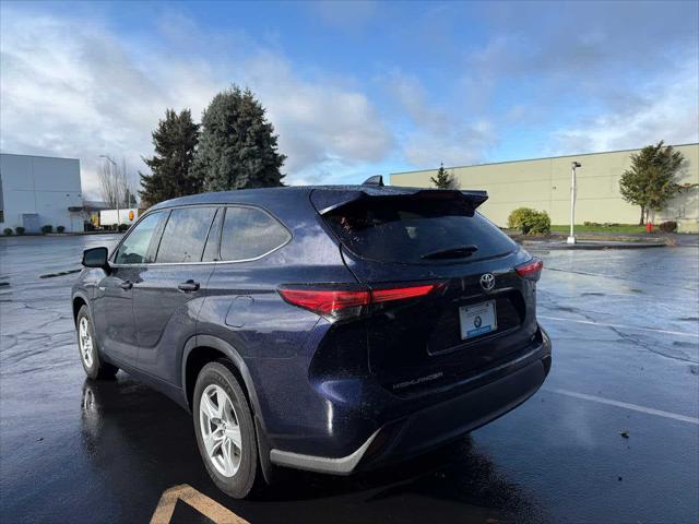 used 2021 Toyota Highlander Hybrid car, priced at $30,990