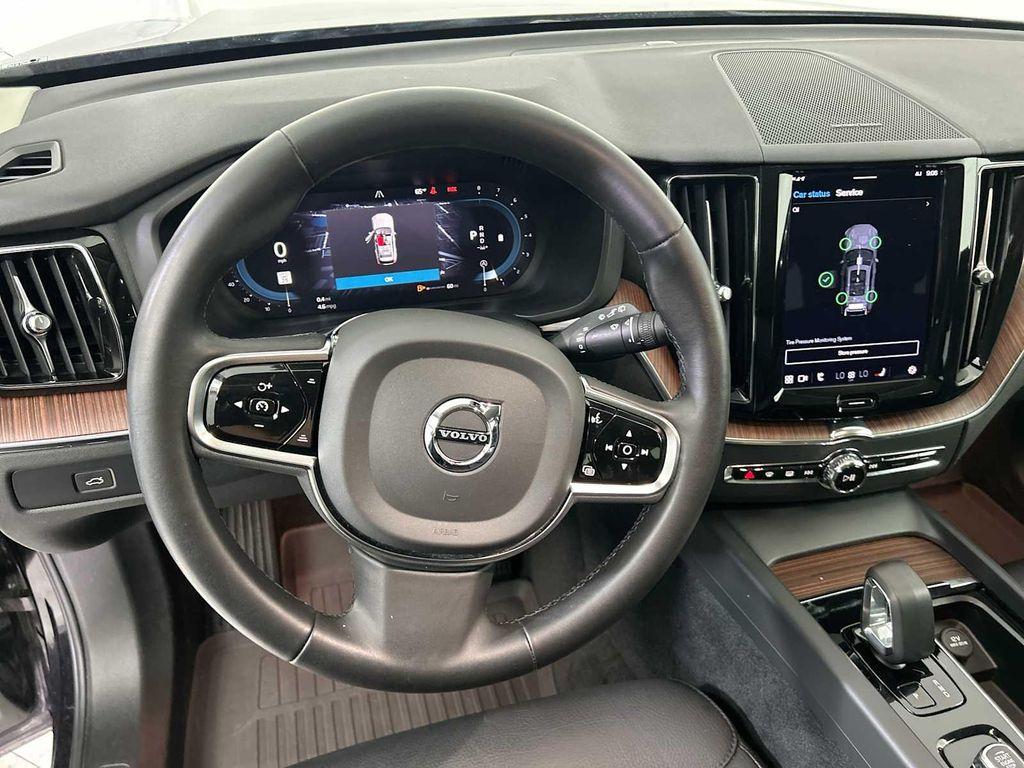 used 2023 Volvo XC60 car, priced at $36,528
