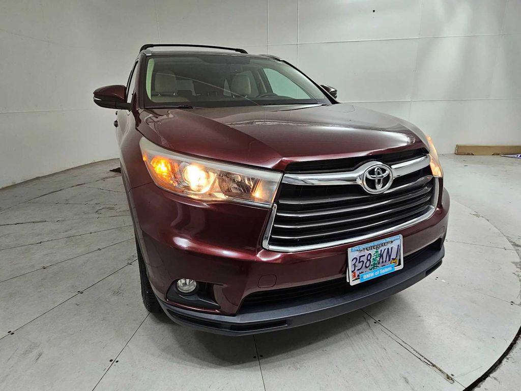 used 2015 Toyota Highlander car, priced at $20,999
