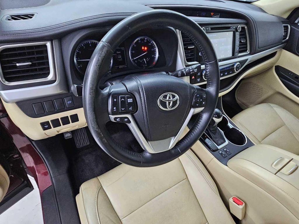 used 2015 Toyota Highlander car, priced at $20,999