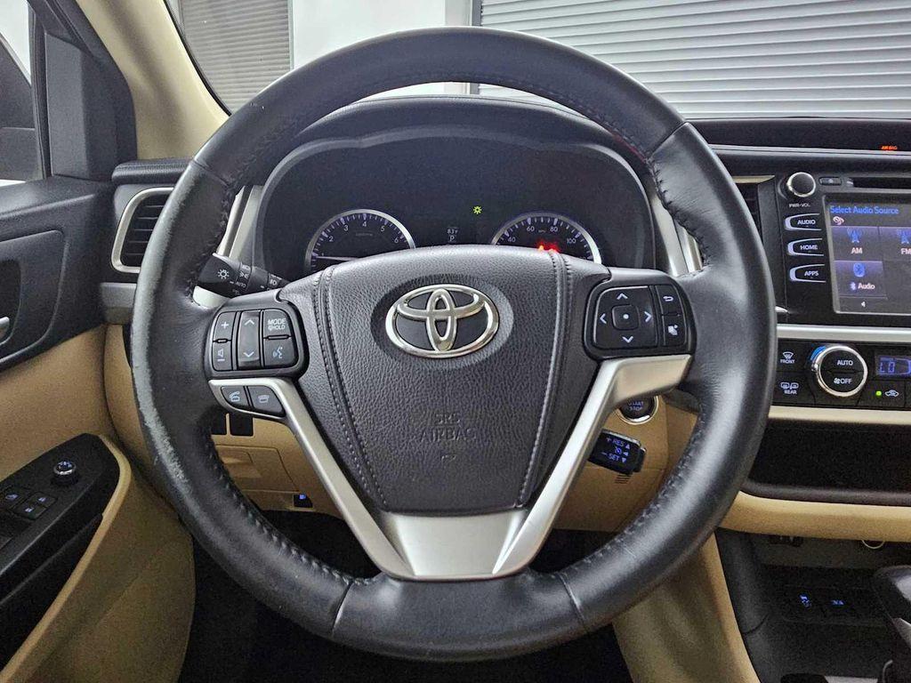used 2015 Toyota Highlander car, priced at $20,999