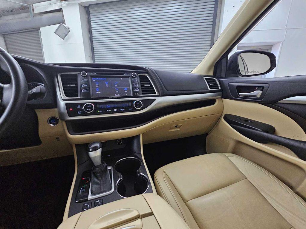 used 2015 Toyota Highlander car, priced at $20,999