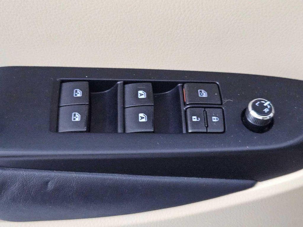 used 2015 Toyota Highlander car, priced at $20,999