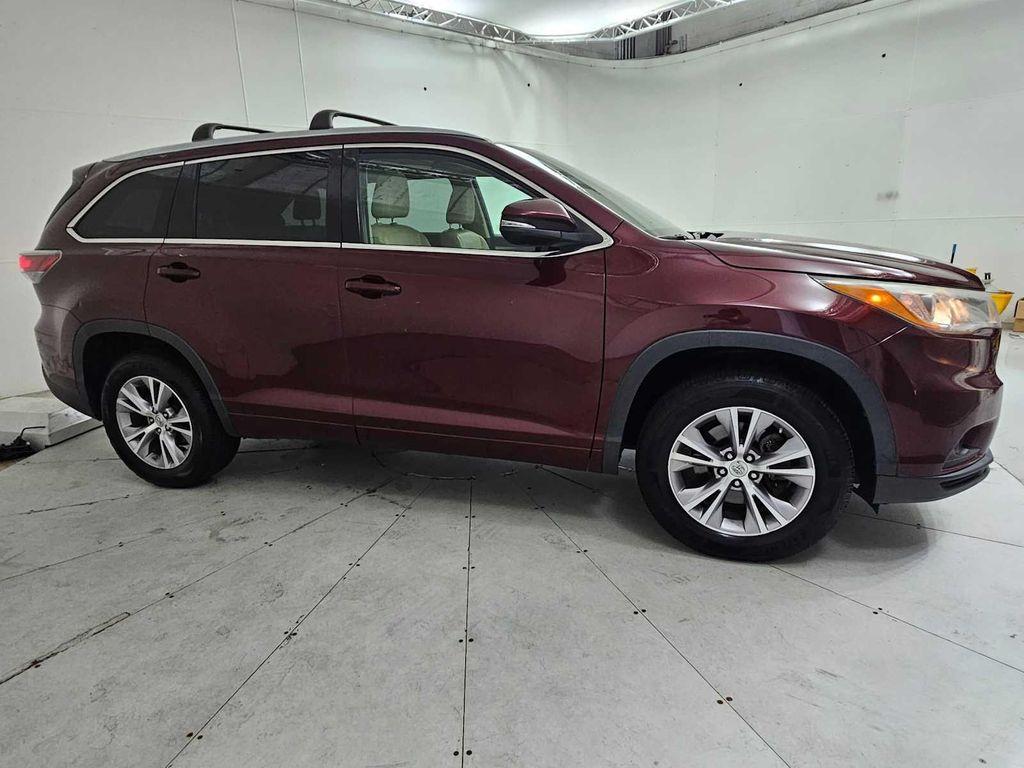 used 2015 Toyota Highlander car, priced at $20,999