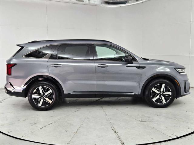 used 2021 Kia Sorento car, priced at $24,677
