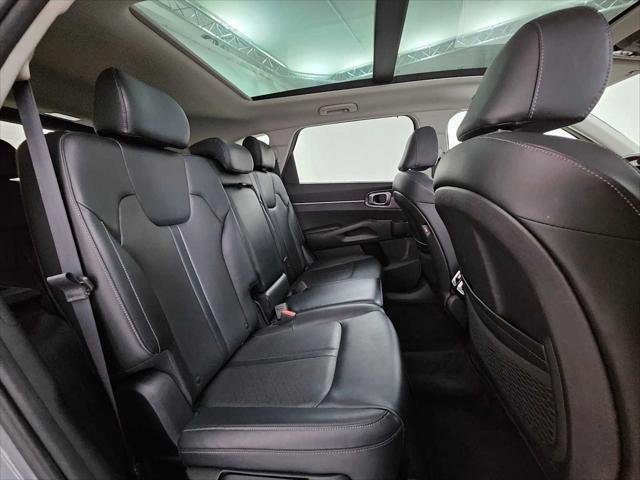 used 2021 Kia Sorento car, priced at $24,677
