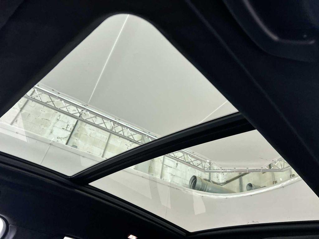 new 2026 BMW X7 car, priced at $100,925