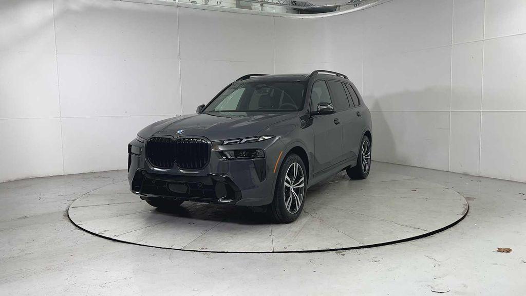 new 2026 BMW X7 car, priced at $100,925