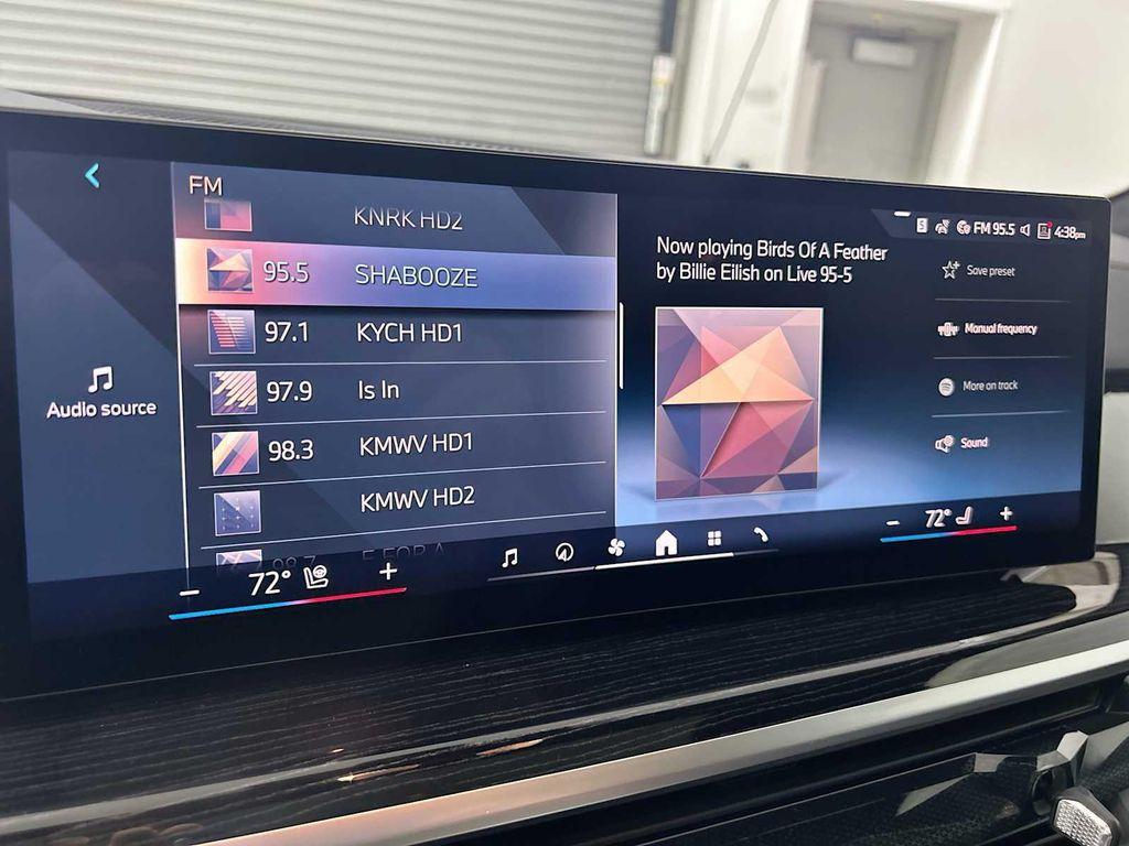 new 2026 BMW X7 car, priced at $100,925