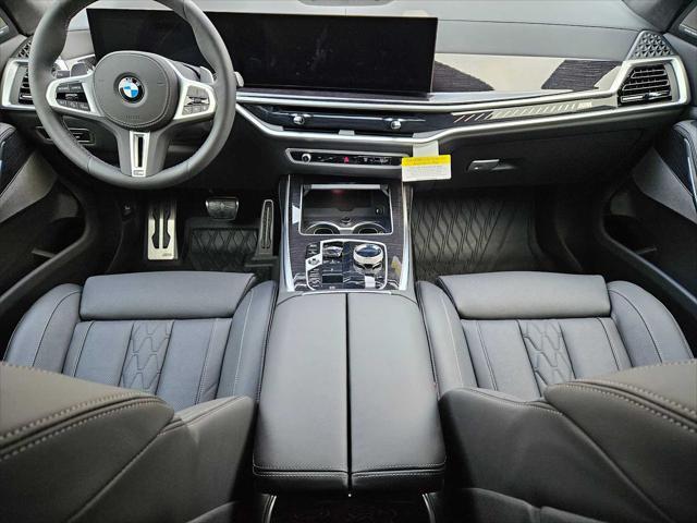 new 2025 BMW X7 car, priced at $121,435