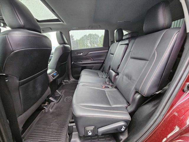 used 2019 Toyota Highlander car, priced at $29,980