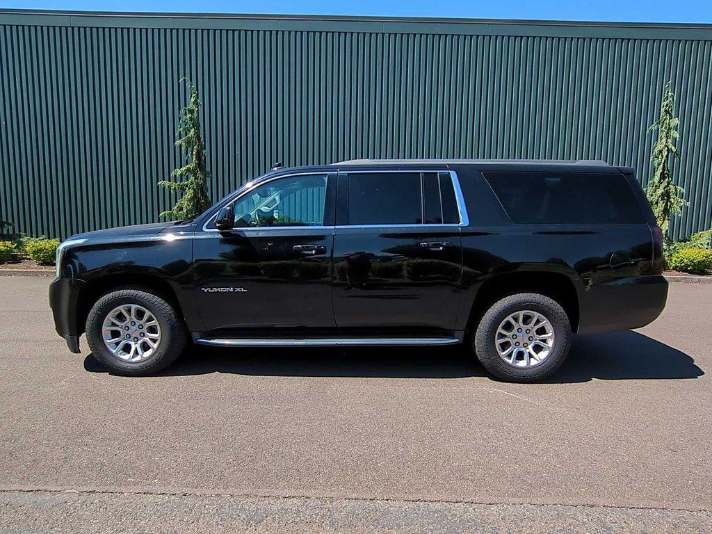 used 2017 GMC Yukon XL car, priced at $20,999