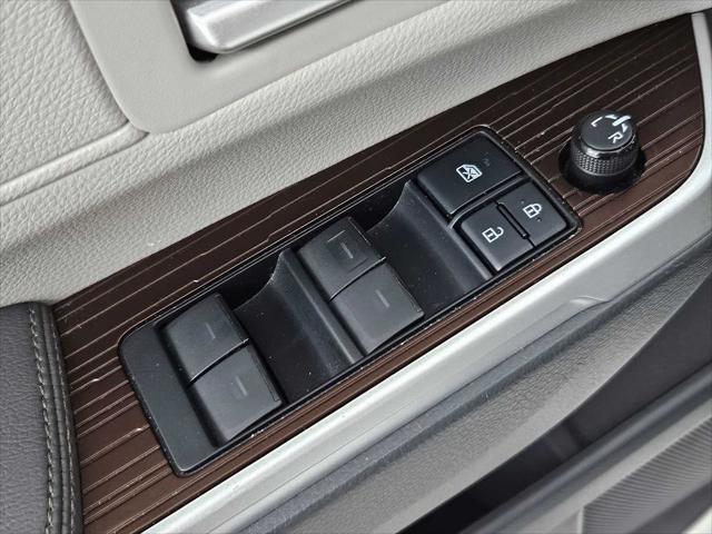 used 2021 Toyota Sienna car, priced at $40,708