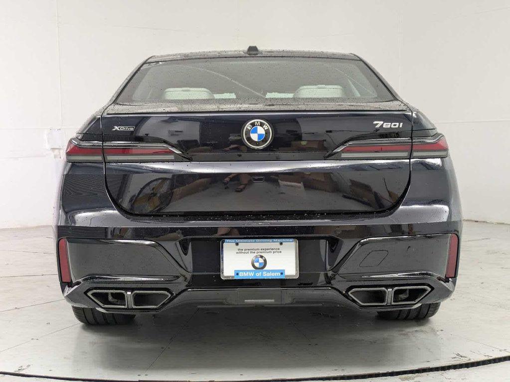 new 2025 BMW 760 car, priced at $135,770