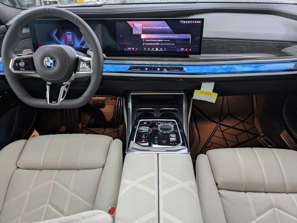 new 2025 BMW 760 car, priced at $127,014