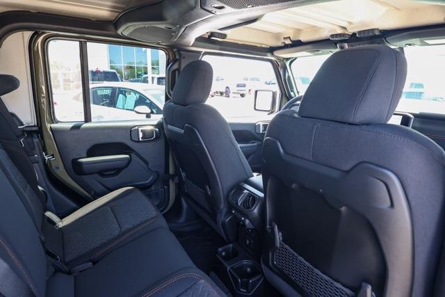 new 2025 Jeep Gladiator car, priced at $55,250