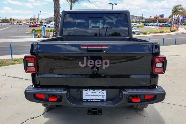 new 2025 Jeep Gladiator car, priced at $60,535