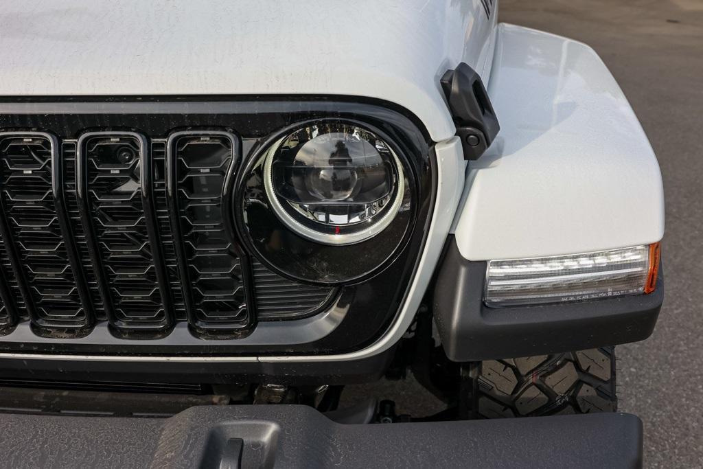 new 2025 Jeep Gladiator car, priced at $50,774
