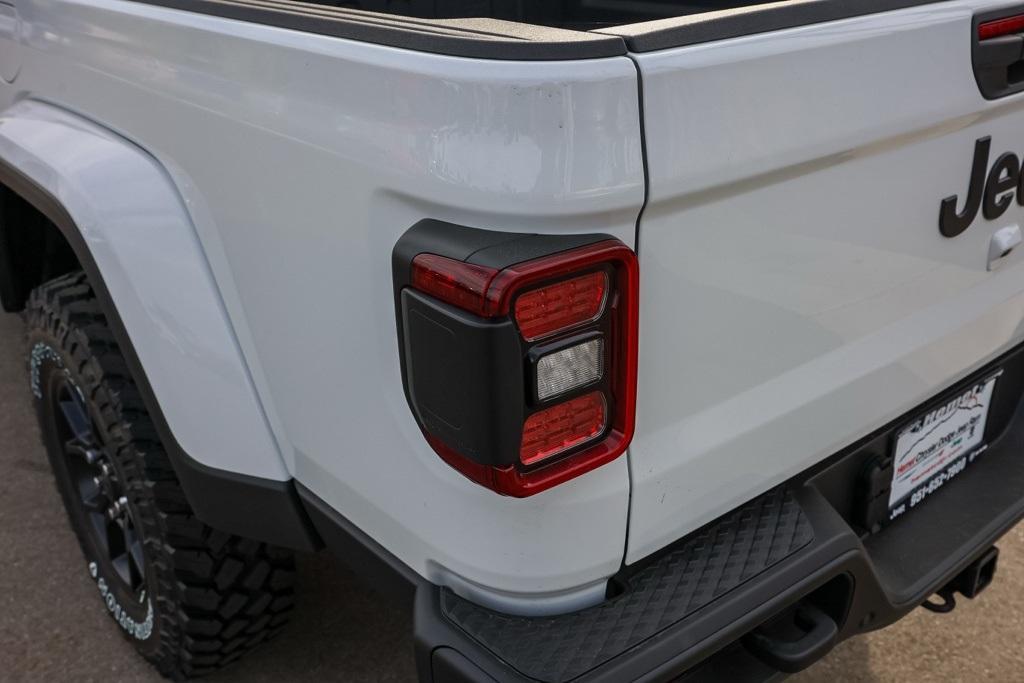 new 2025 Jeep Gladiator car, priced at $50,774