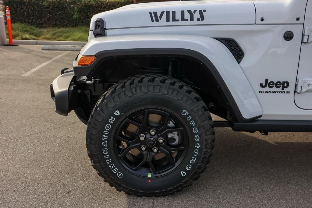 new 2025 Jeep Gladiator car, priced at $50,774