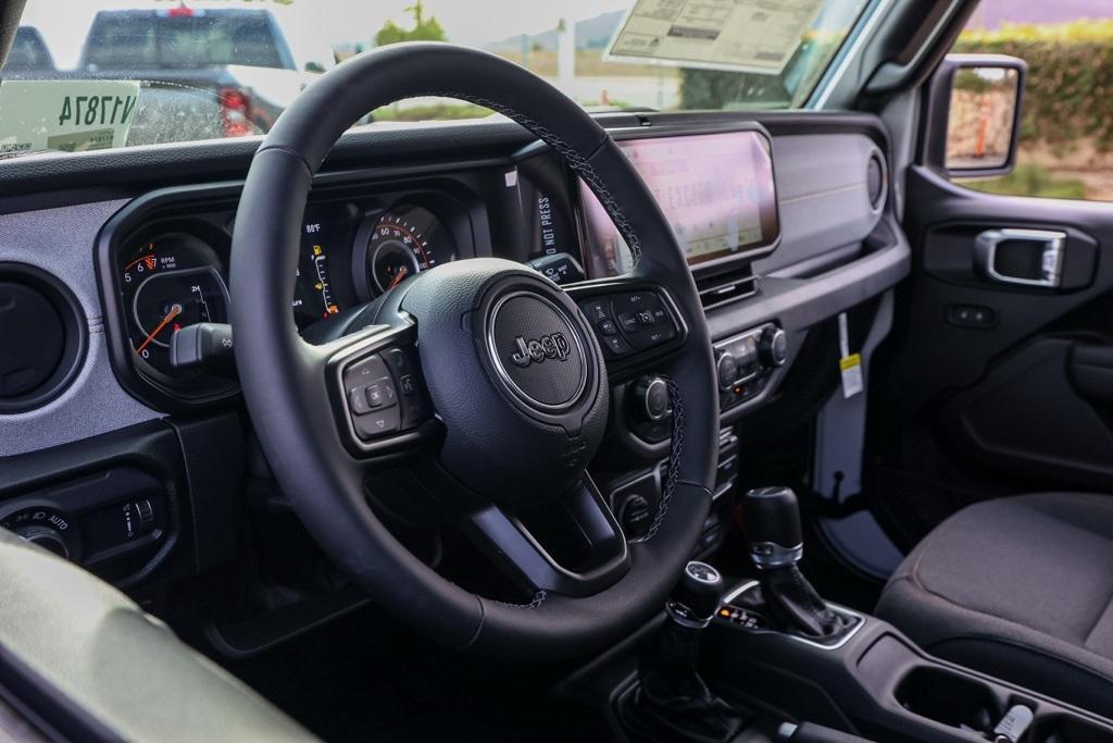 new 2025 Jeep Gladiator car, priced at $50,774