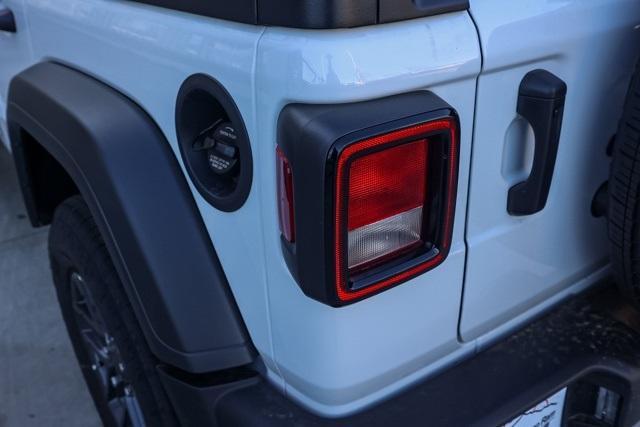 new 2025 Jeep Wrangler car, priced at $42,876