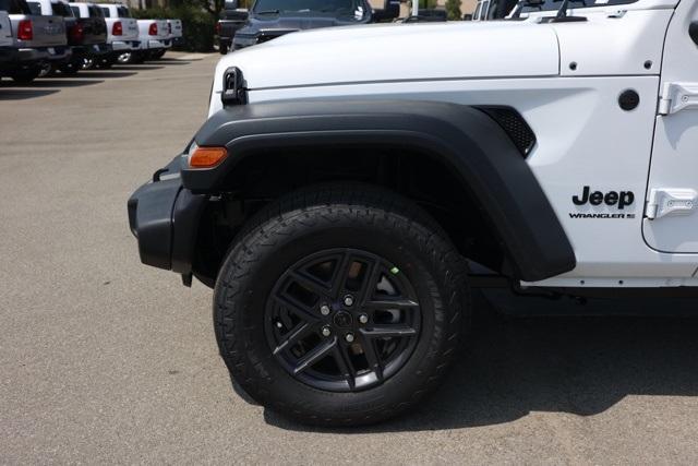 new 2025 Jeep Wrangler car, priced at $47,508