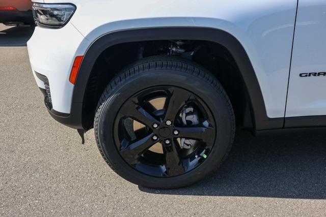 new 2025 Jeep Grand Cherokee L car, priced at $48,527